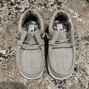 Hey dude look a like shoes toddler size 9